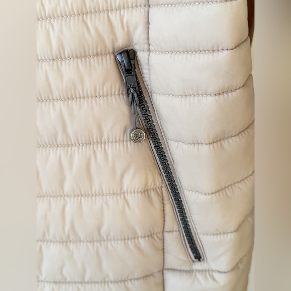 Zella City Dweller Longline Primaloft Quilted Cream Puffer Hooded Coat Jacket L - Picture 6 of 12